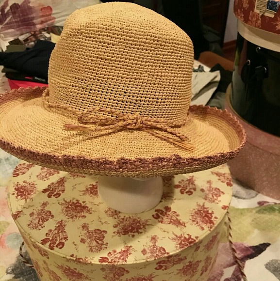 VARIOUS HATS
